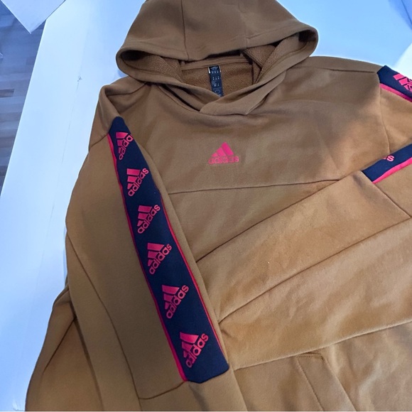 Men’s Adidas hoodie, size medium, in brown, blue, and red. - Picture 2 of 9